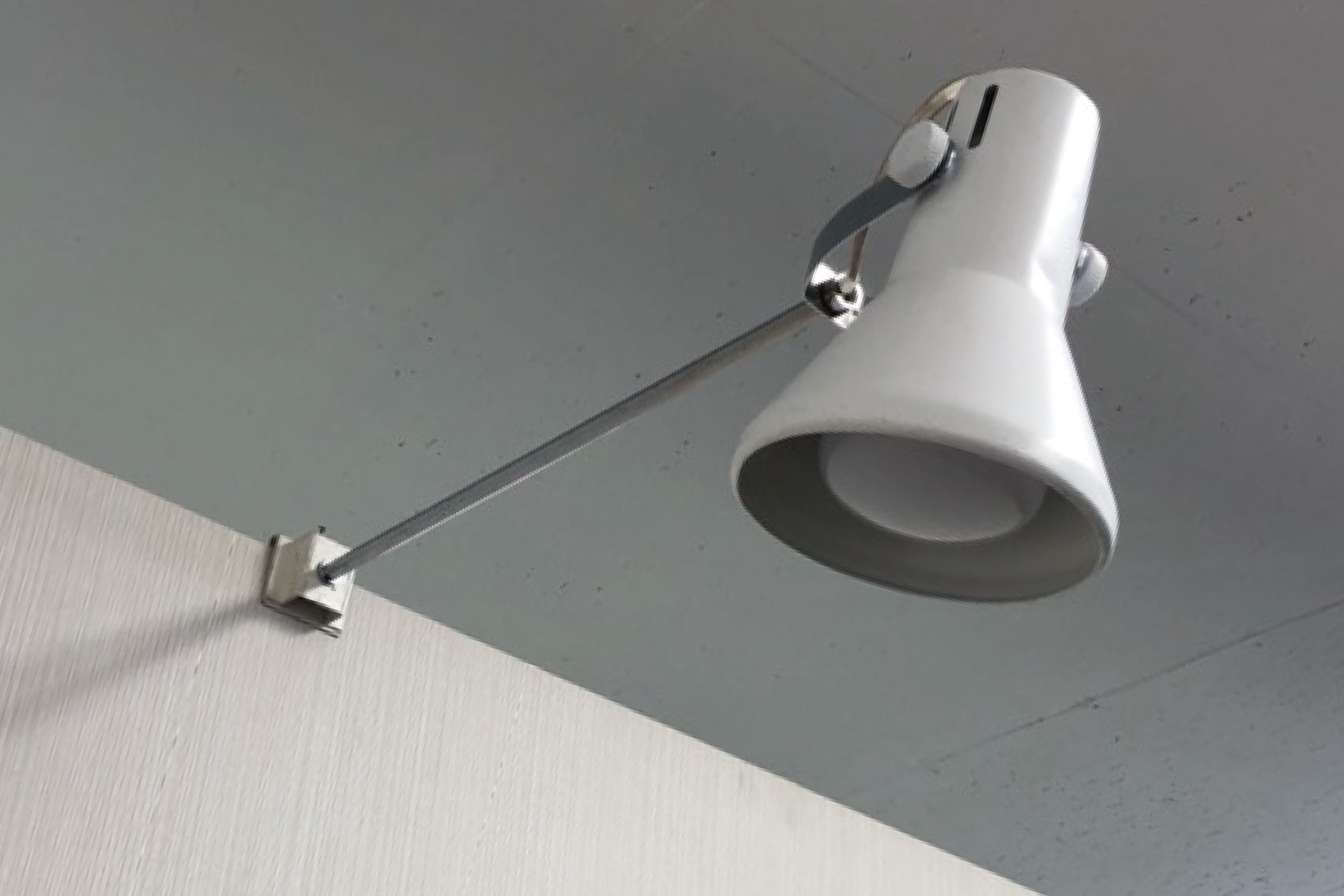 アームスポット LED（昼白色）